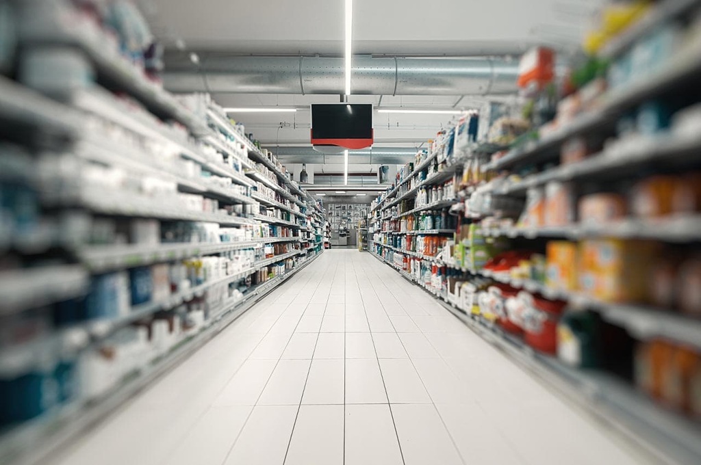 Mở Shop Mới Nên Dùng Kệ Mới Hay Kệ Thanh Lý?