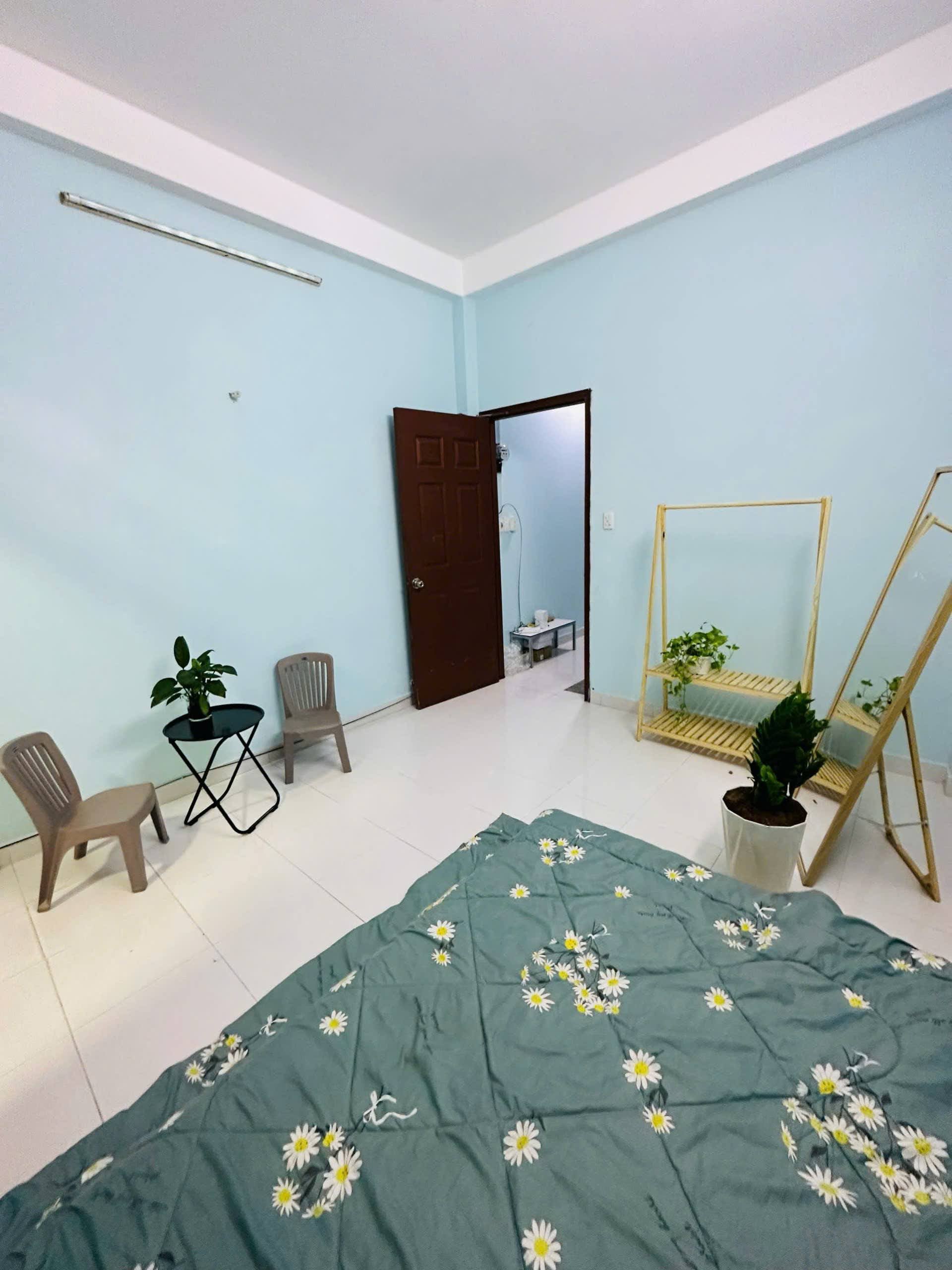 Bán nhà Gò Vấp, hẻm xe hơi Dương Quảng Hàm, ngay ĐH Văn Lang, 54m², 7 PN, 18tr/th, 6.3 tỷ TL