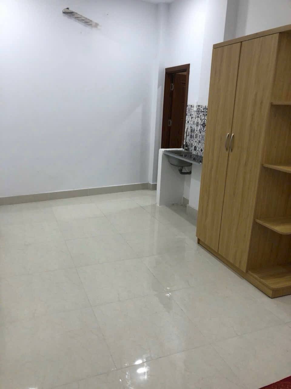 Bán CHDV Phạm Văn Đồng, P3 Gò Vấp, 9 phòng, dòng tiền cao, gần sân bay