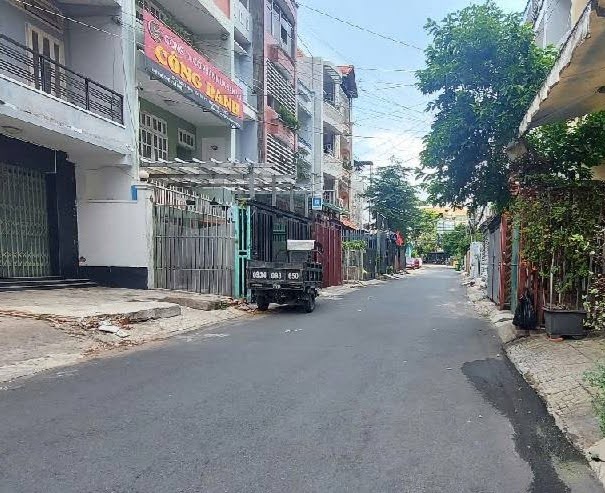 Bán nhà 3 tầng hẻm xe hơi Phan Văn Trị Gò Vấp, ngay Emart, 50m², chỉ 7.8 tỷ TL