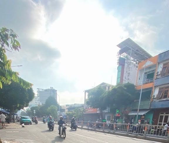 Bán nhà 5 tầng Nguyễn Thái Sơn, Gò Vấp, gần ĐH Công Nghiệp 4, 42M², 5PN, 6.5 tỷ TL