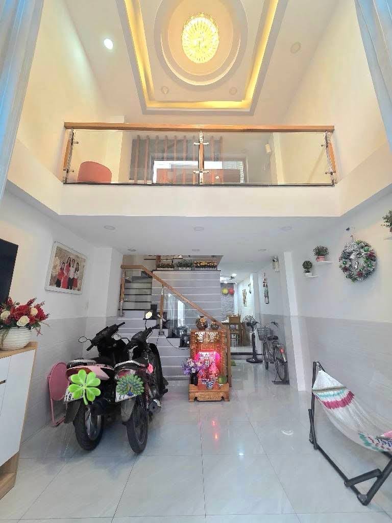 Bán nhà 5 tầng Nguyễn Thái Sơn, Gò Vấp, gần ĐH Công Nghiệp 4, 42M², 5PN, 6.5 tỷ TL