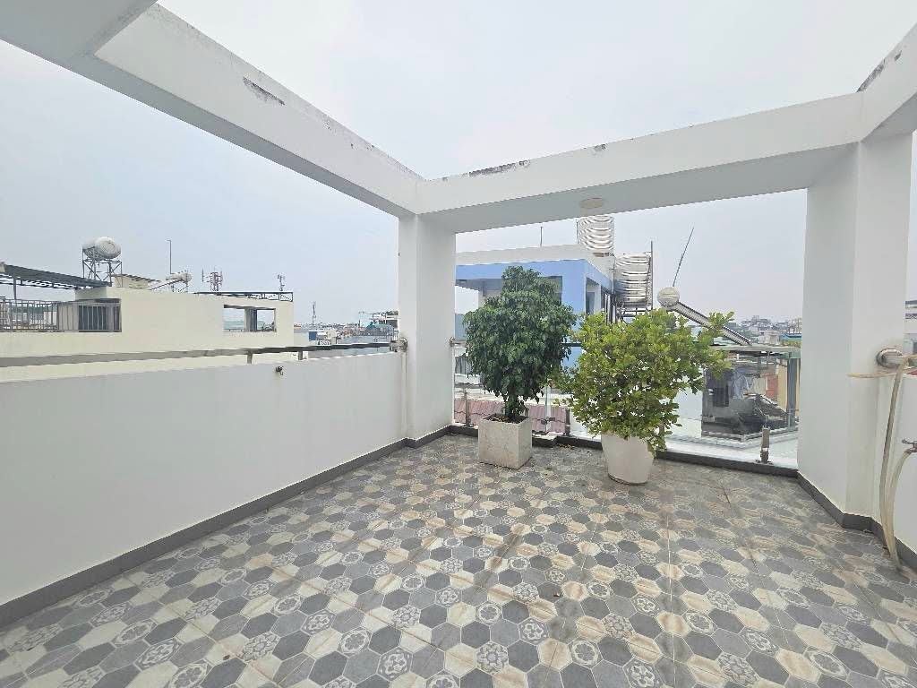 Bán nhà 5 tầng Nguyễn Thái Sơn, Gò Vấp, gần ĐH Công Nghiệp 4, 42M², 5PN, 6.5 tỷ TL