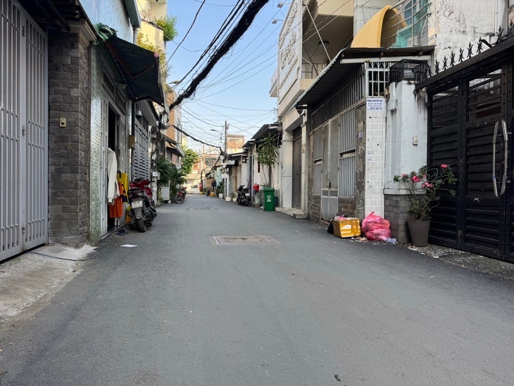 Bán nhà Gò Vấp,  hẻm xe hơi Lê Văn Thọ, gần chợ Hạnh Thông Tây, 64m2, 4PN, 6.8 tỷ TL