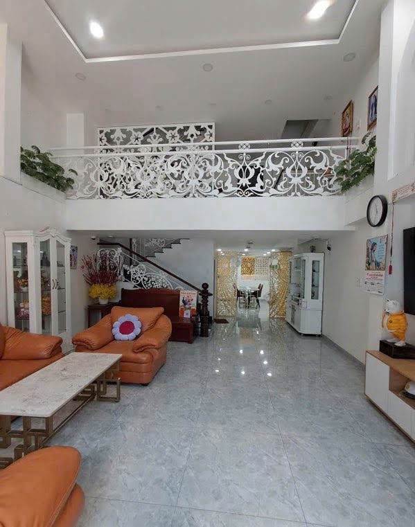 Bán nhà Gò vấp, 5 tầng đẹp Nguyễn Văn Công, hẻm ô tô ngủ nhà, gần sân bay,125m², 12.5 tỷ TL