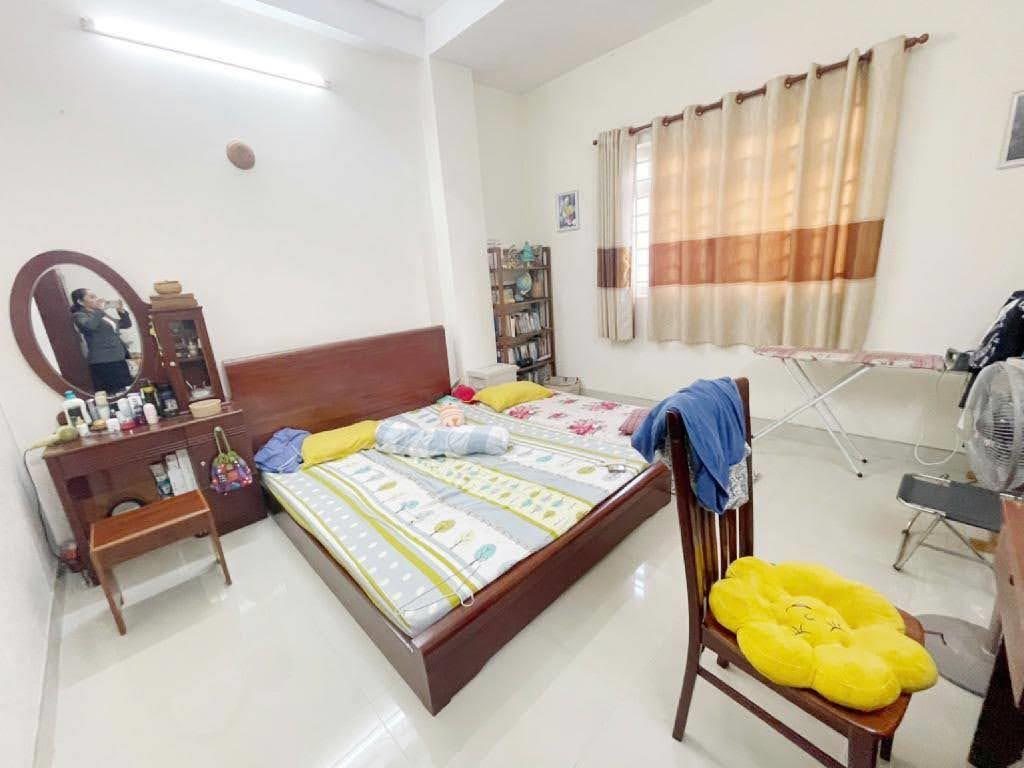 Bán nhà Gò Vấp, hẻm xe hơi Dương Quảng Hàm, 68M², 3 tầng, 4Pn, 9.4 tỷ TL