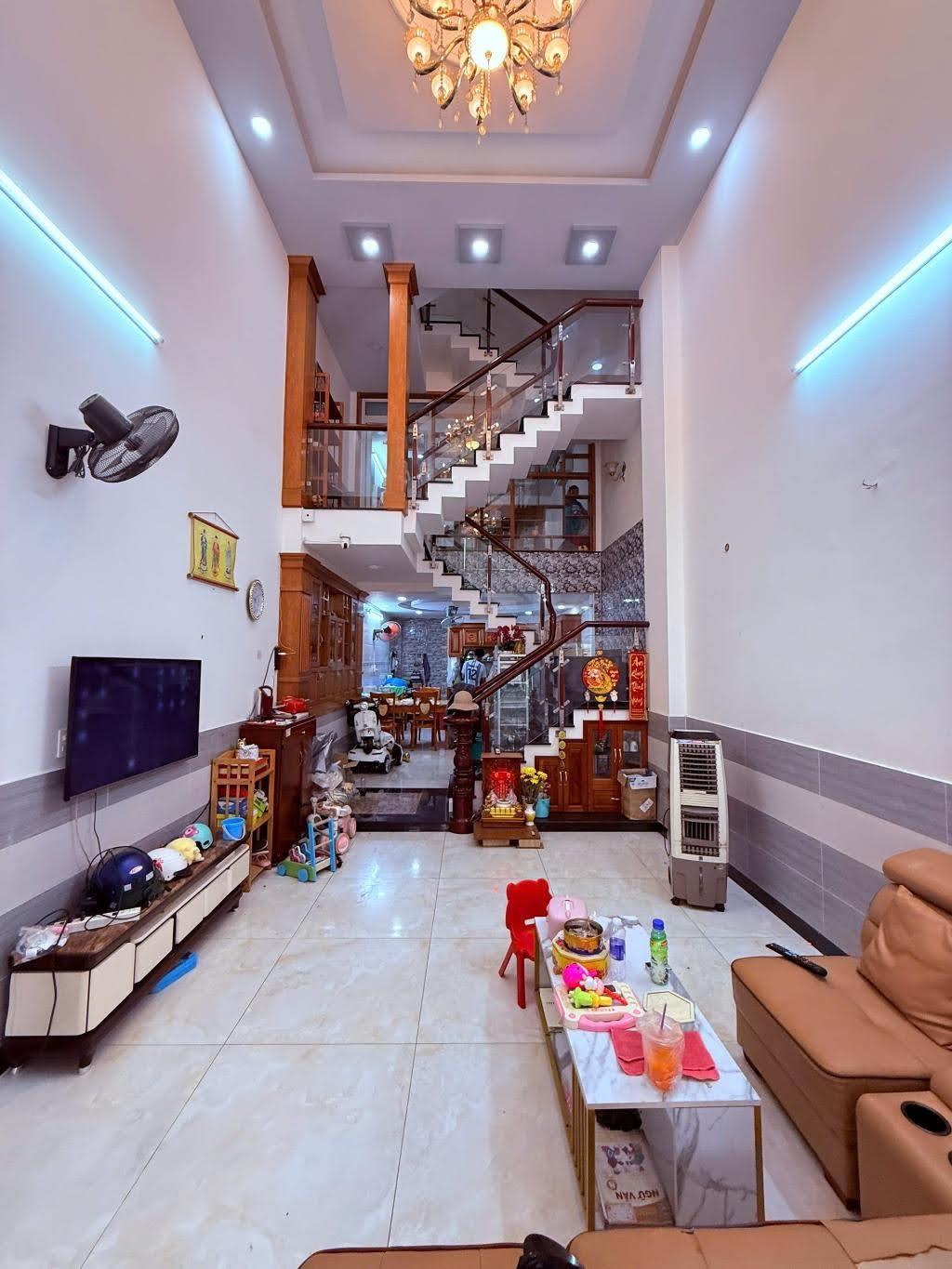 Bán nhà Gò Vấp, Hẻm xe hơi Lê Đức Thọ, 5 tầng đẹp sang trọng, Full nội thất cao cấp, 8.85 tỷ TL