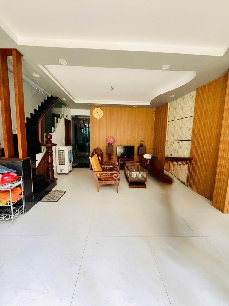 Bán Nhà Gò Vấp, Hẻm Xe Hơi Lê Đức Thọ, 50M², 2 Tầng, 3PN, Đẹp Lung Linh, Giá Tốt