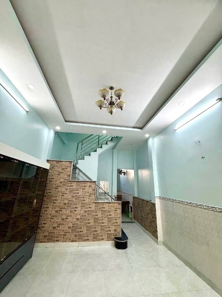 Bán nhà Gò vấp, hẻm xe hơi Lê Đức Thọ, 50m² (4.2x12), 3PN, 5.35 tỷ TL, gần trường, chợ