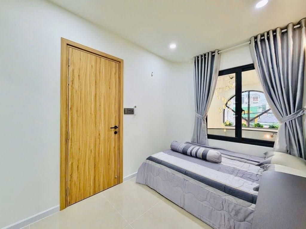 Bán nhà Gò Vấp, hẻm xe hơi Lê Đức Thọ, sat mặt tiền tiện kinh doanh, 58M2, 3Pn, 6.8 tỷ TL