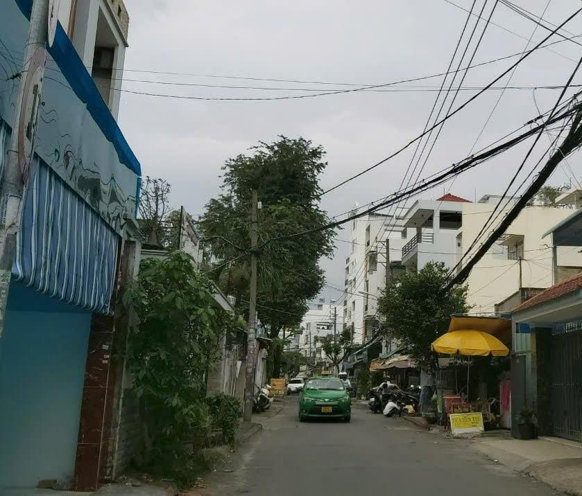 Bán nhà Gò Vấp, hẻm xe hơi Lê Đức Thọ 75M², 3 tầng,11Pn, ngang 4.1m đẹp gần chợ chỉ 6.95 tỷ.TL