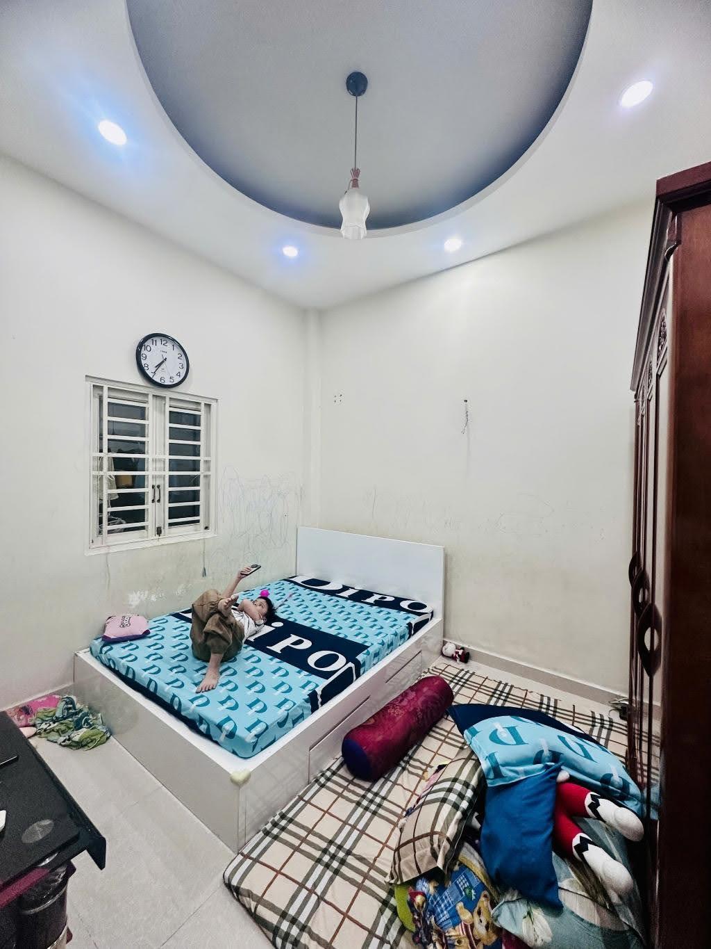 Bán nhà Gò Vấp, hẻm xe hơi Lê Đức Thọ 75M², 3 tầng,11Pn, ngang 4.1m đẹp gần chợ chỉ 6.95 tỷ.TL