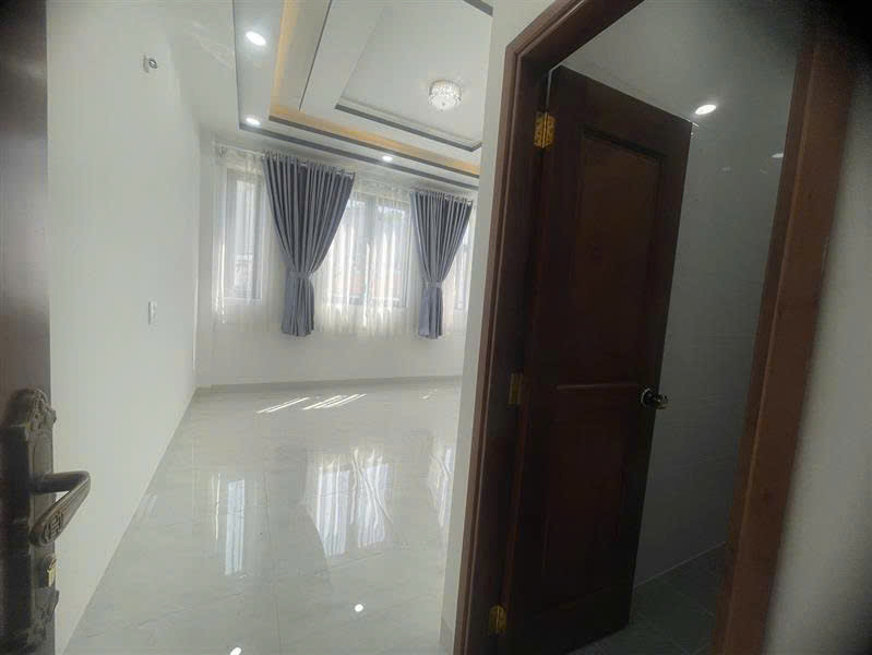 Bán nhà Gò Vấp, hẻm xe hơi Lê Quang Định, 56M² x 4 tầng, 4Pn, thang máy xịn,