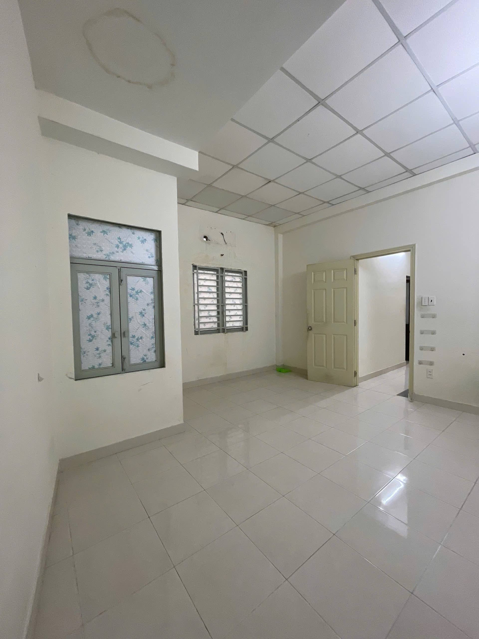 BÁN NHÀ GÒ VẤP, HẺM XE HƠI NGUYỄN THÁI SƠN, GẦN EMART, 72M², 9.2 TỶ TL