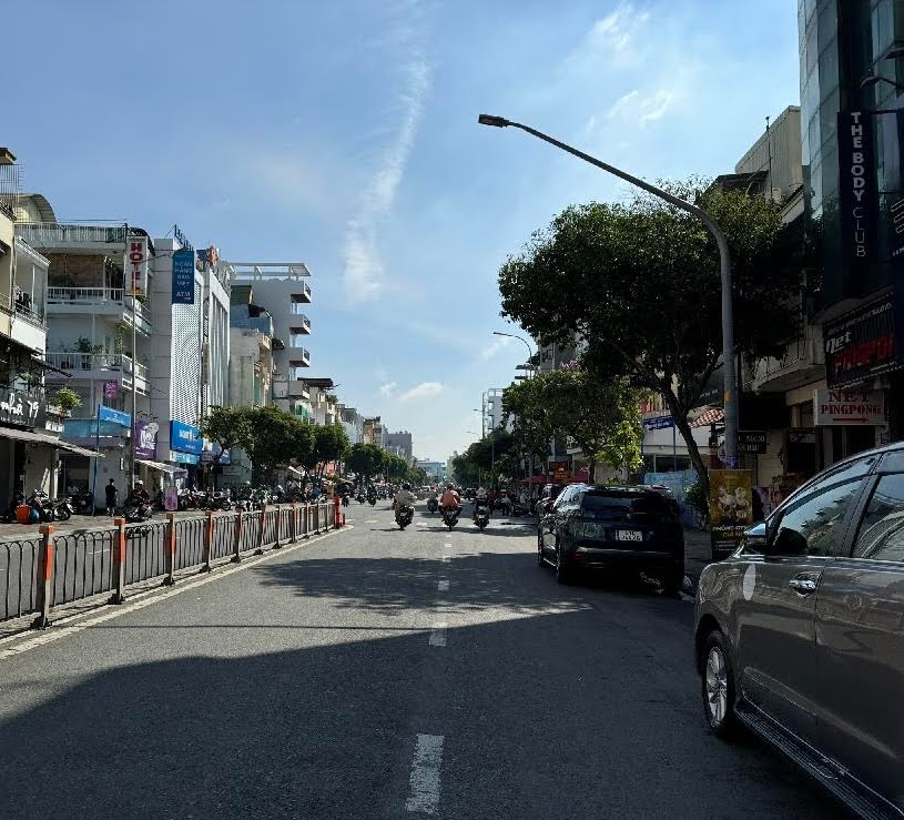 BÁN NHÀ GÒ VẤP, HẺM XE HƠI NGUYỄN THÁI SƠN, GẦN EMART, 72M², 9.2 TỶ TL