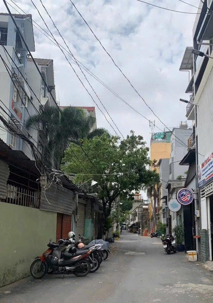 Bán nhà Gò Vấp, Hẻm xe hơi Nguyễn Văn Nghi, 81M², CHDV 13 phòng, 9.2 tỷ TL