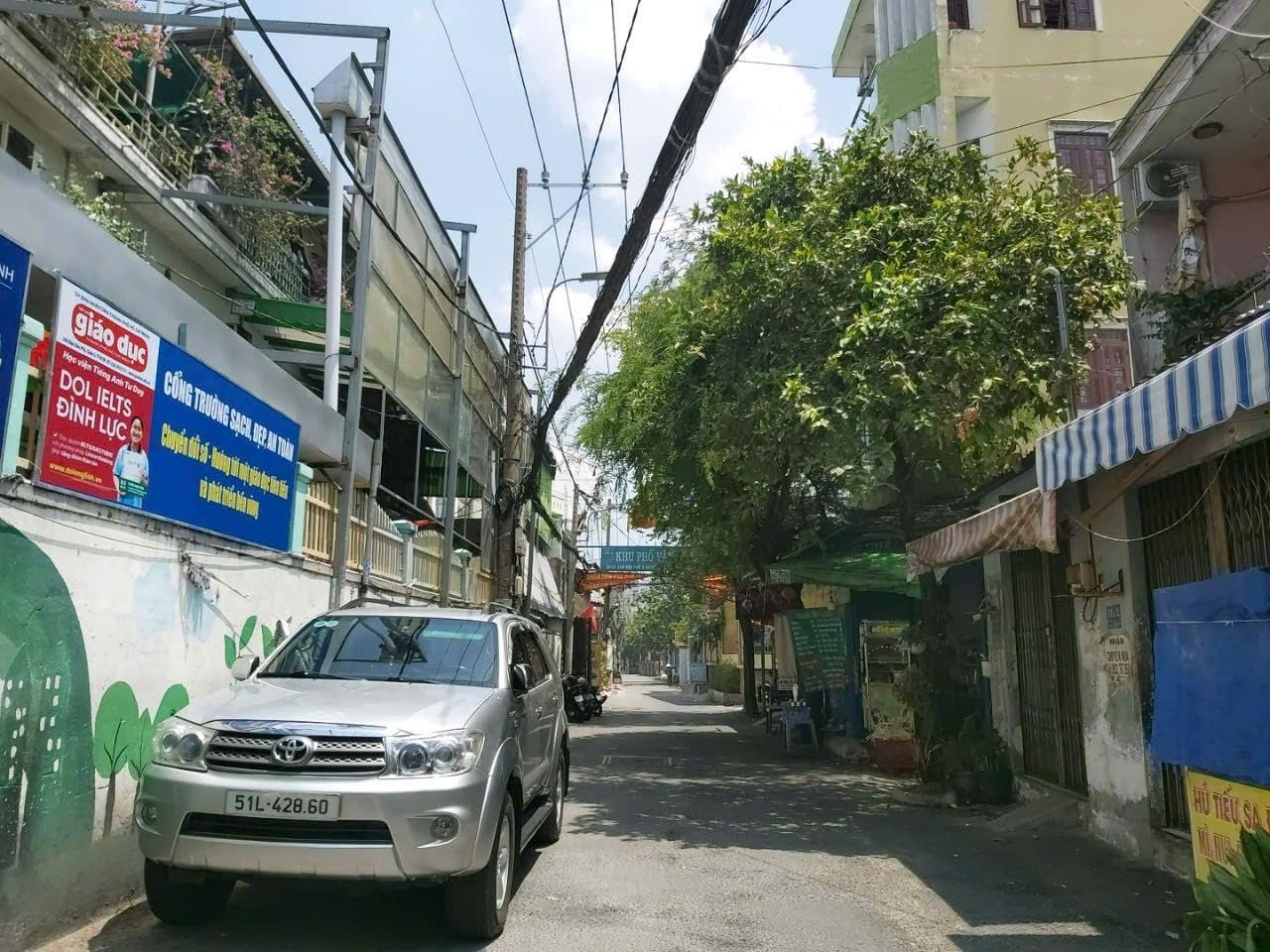 Bán nhà Gò Vấp, hẻm xe hơi Phạm Văn Chiêu, ngay Emart 2, 60M²( 4x15), 4 tầng, 4Pn, hơn 6 tỷ TL