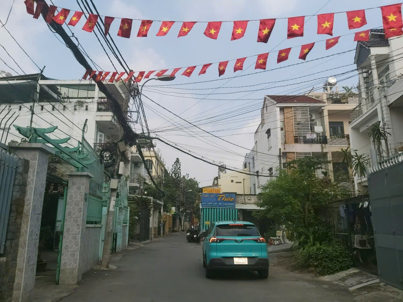 Bán nhà Gò Vấp, hẻm xe hơi Phạm Văn Đồng, 72m², giáp Bình Thạnh, hơn 8 tỷ.