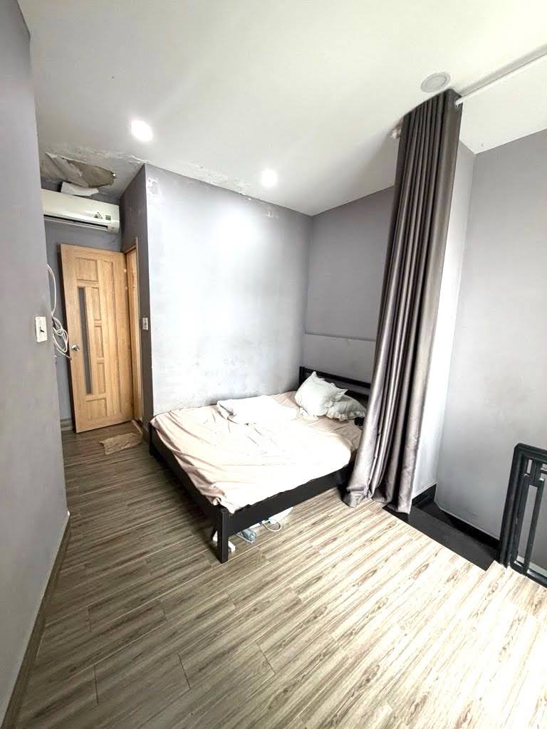 Bán nhà Gò Vấp, hẻm xe hơi Phạm Văn Đồng, gần ĐHCN4, 104m², 3 tầng , 7.7 tỷ TL