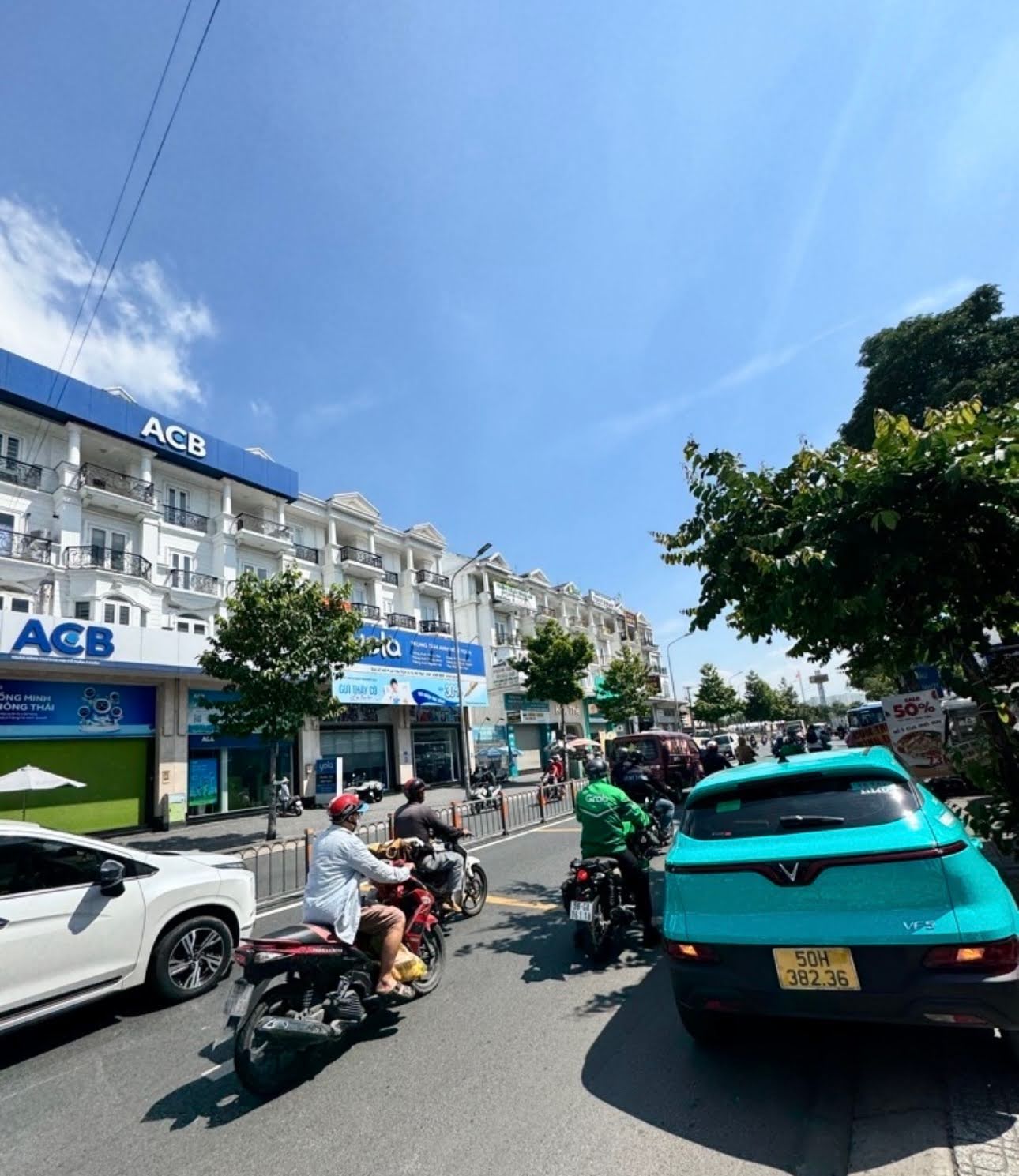 Bán nhà Gò Vấp, hẻm xe hơi Phan Văn Trị, ngay Emart, 64m², 5 tầng, 7.4 tỷ TL