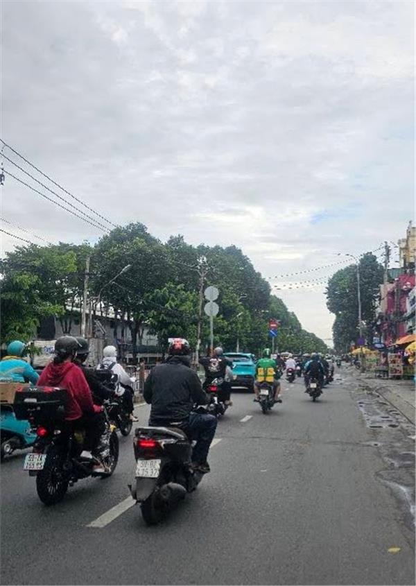 Bán nhà Gò Vấp, hẻm xe hơi Quang Trung, 70m², 3 tầng, 4PN, chỉ 6.7 tỷ TL