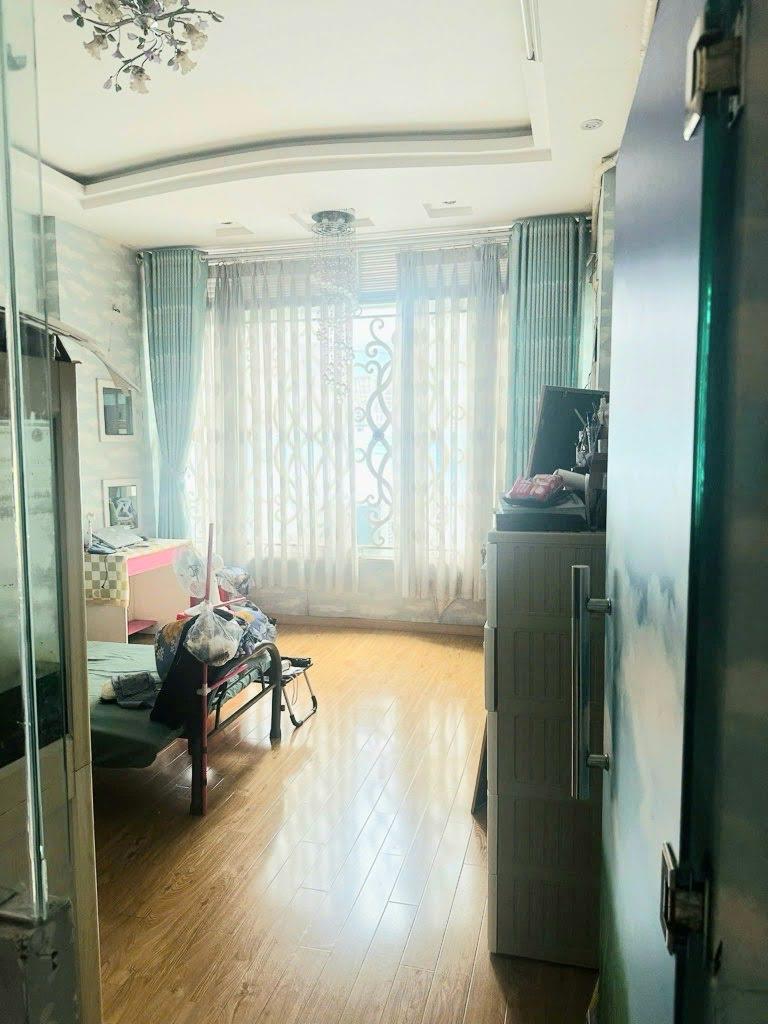 Bán nhà Gò Vấp, Hẻm xe hơi Thống Nhất, P10, 60m², 1 trệt 2 lầu ST, 6.75 tỷ TL