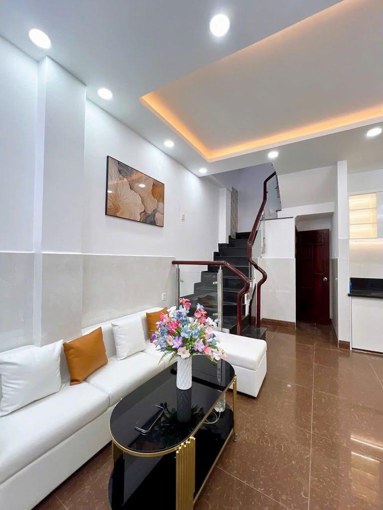 Bán nhà Gò Vấp, Sat hẻm xe hơi Nguyễn Văn Công, 30M² x 3 Tầng, 4 Pn, Full nội thất, SHR