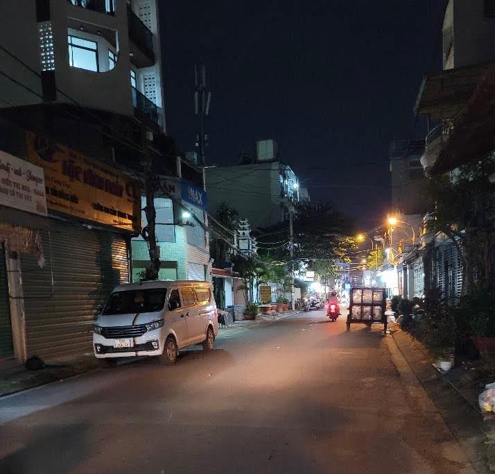 Bán nhà Gò Vấp hẻm xe hơi Nguyễn Văn Khối, gần CV Làng Hoa, 78m2, 4PN, chỉ 7.55 tỷ TL