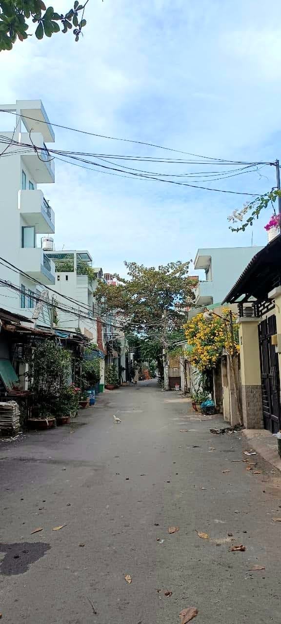 Bán nhà Gò Vấp hẻm xe hơi Thống Nhất thông Nguyễn Văn Khối, 60m², 5 phòng ngủ, 6.3 tỷ TL