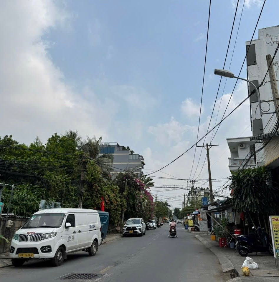 Bán nhà hẻm xe hơi Dương Quảng Hàm, CHDV 58m², 4 tầng, thu nhập 40 tr/th