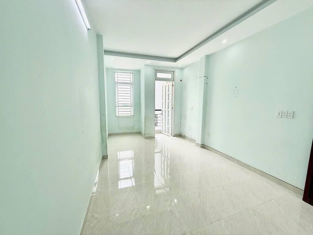 BÁN NHÀ HẺM XE HƠI NGUYỄN BỈNH KHIÊM, GÒ VẤP - 3 TẦNG, 4PN, SỔ NỞ HẬU, 6.4 TỶ TL