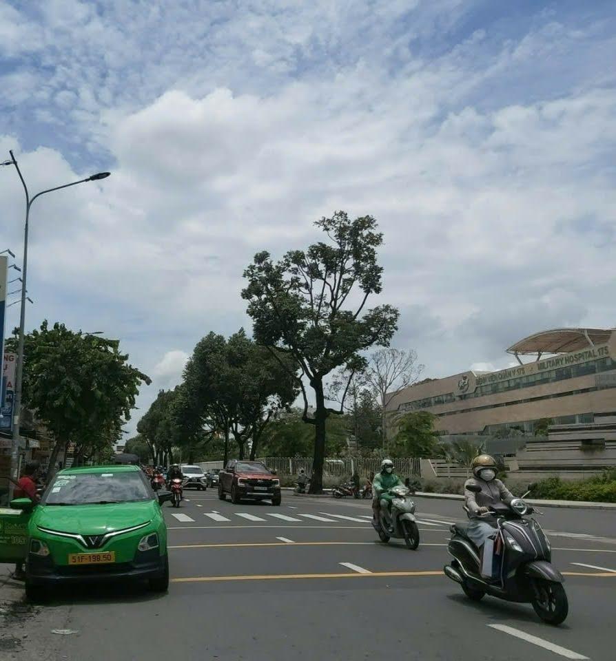 Bán nhà hẻm xe hơi Nguyễn Kiệm, P3 Gò Vấp , gần sân bay, 120M², 5 tầng, 13.95 tỷ TL