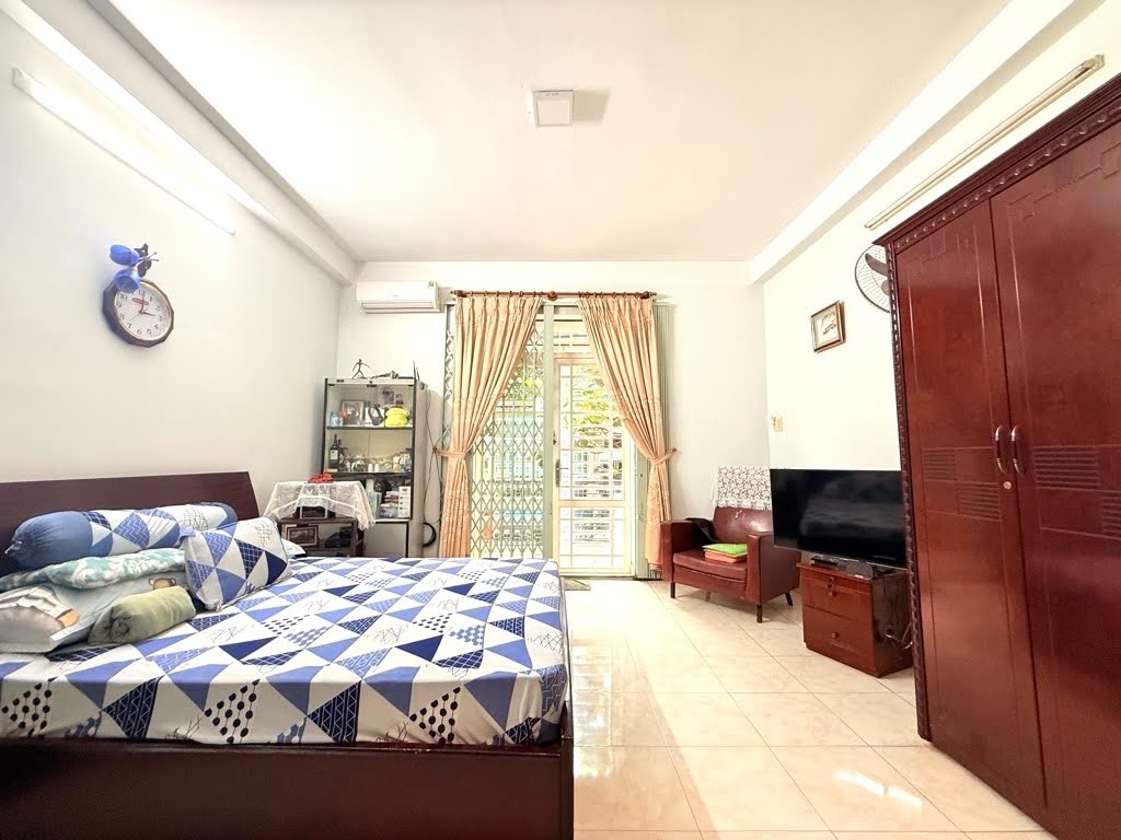 Bán nhà hẻm xe hơi Nguyễn Văn Lượng  gần Dương Quảng Hàm Gò Vấp, 62M2, 3 tầng,sổ vuông đẹp, 8.4 tỷ TL mạnh