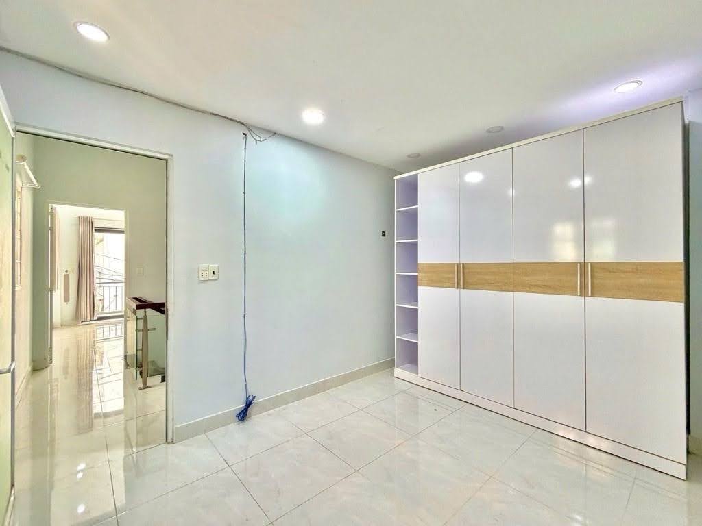 Bán nhà hẻm xe hơi Phạm Văn Đồng, giáp Phú Nhuận, Bình Thạnh, 50M2,6.8tỷ TL