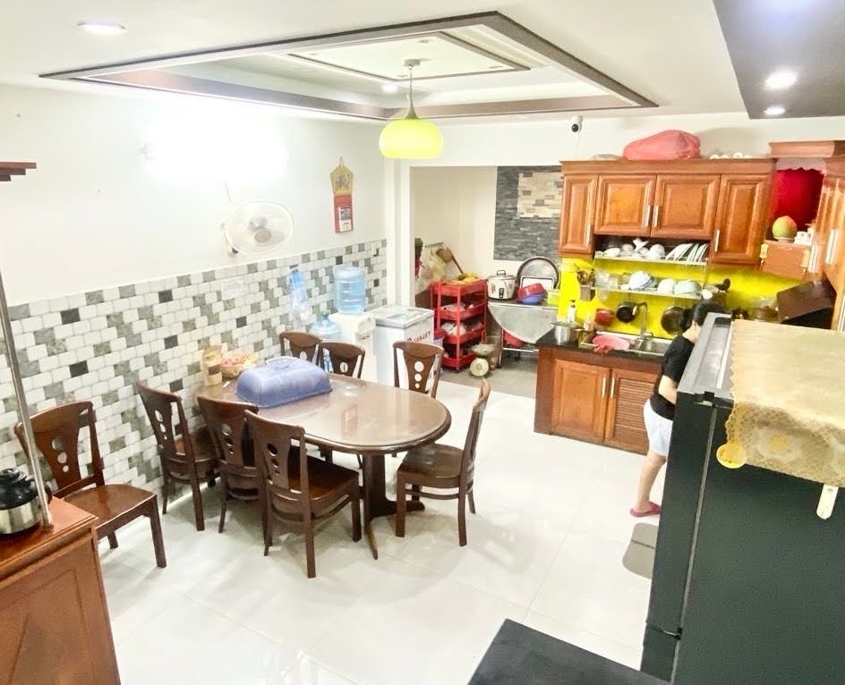 Bán nhà hẻm xe hơi quay đầu Nguyễn Oanh, 92m², 5 tầng, 5PN, ô tô đậu ngày đêm, 9.85 tỷ TL