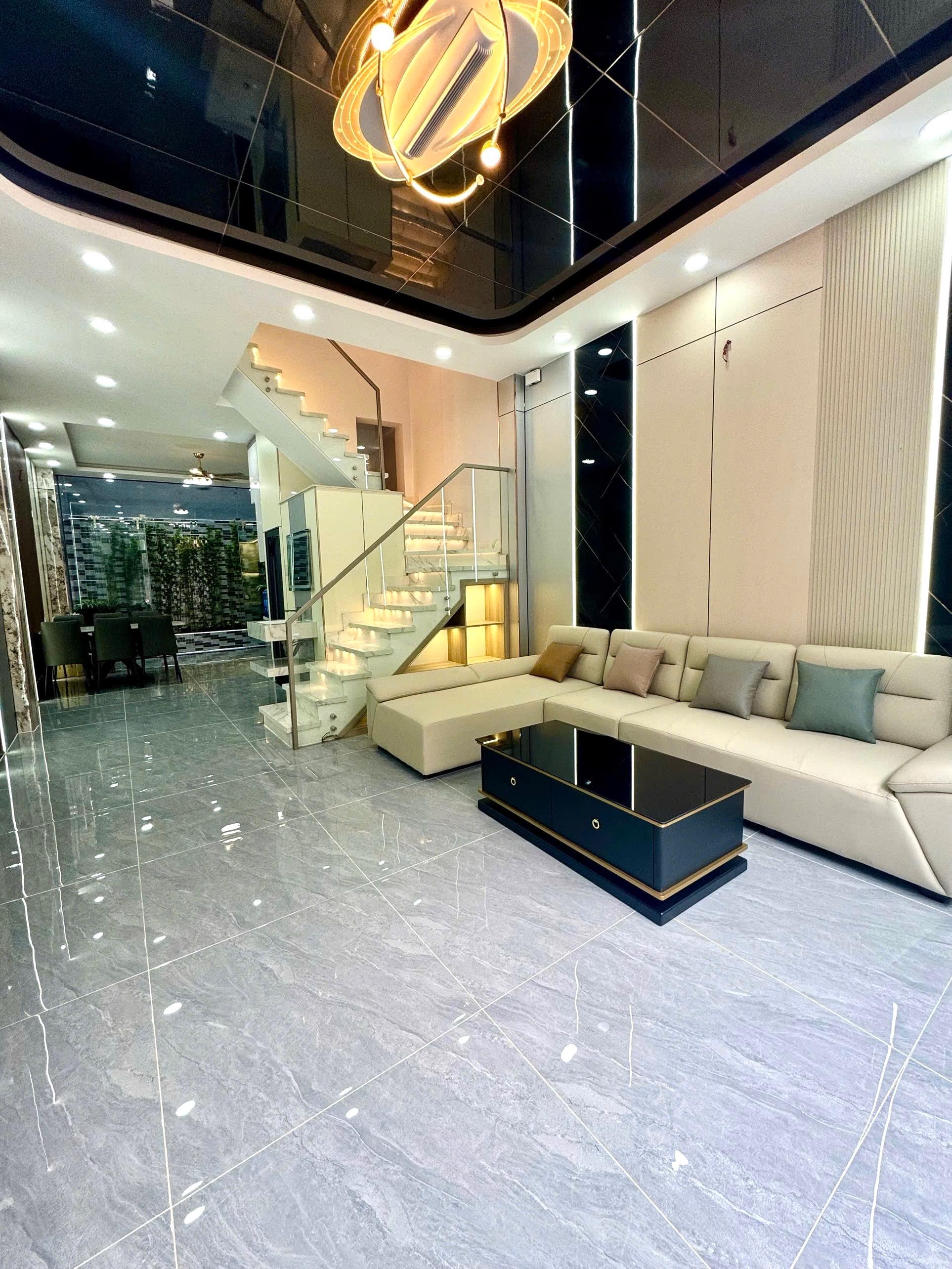 BÁN NHÀ MỚI 4 TẦNG SÁT MT PHẠM VĂN ĐỒNG, 60M², 4PN, SỔ VUÔNG ĐẸP, 8.98 TỶ TL