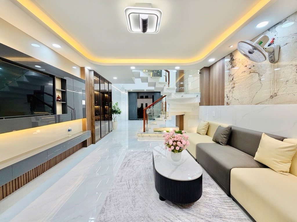 BÁN NHÀ MỚI 4 TẦNG XE HƠI NGỦ NHÀ PHAN HUY ICH,GÒ VẤP, Gần Emart2,52M2,7.65 TỶ TL