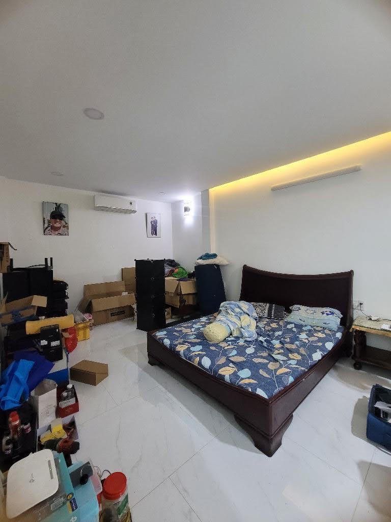 Bán nhà MTKD đường 32M Dương Quảng Hàm ngang 5m 100M² KD đa ngành 23.2 tỷ   Mô tả   Bán nhà MTKD đường 32M Dương Quảng Hàm ngang 5m 100M² KD tuyệt đỉnh tiện xây SP 23.2tỷ TL