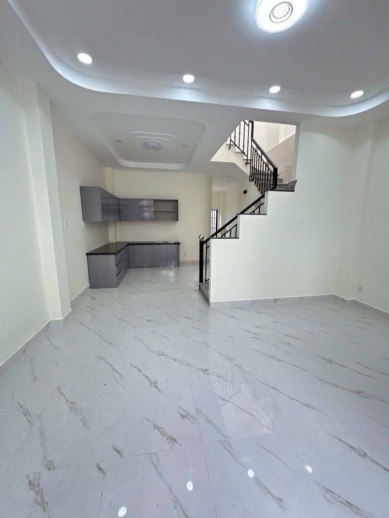 Bán nhà Nguyễn Thượng Hiền, giáp Bình Thạnh, 86M², ngang 5.3m nở hậu, 6.8 tỷ TL