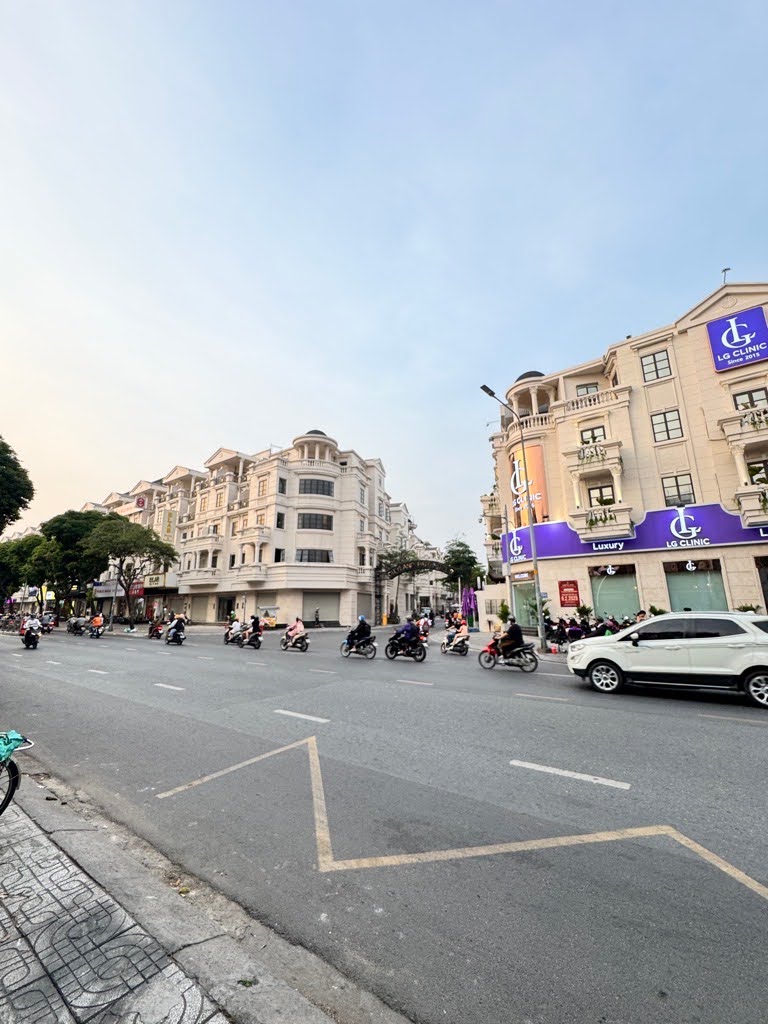 BÁN NHÀ PHAN VĂN TRỊ P10 GÒ VẤP – HẺM XE HƠI, NHÀ MỚI Ở NGAY, 46M², CHỈ 7.3 TỶ TL   Căn nhà đẹp ngay trung tâm Gò Vấp, sát Cityland, thuận tiện di chuyển Nguyễn Oanh, Ngu