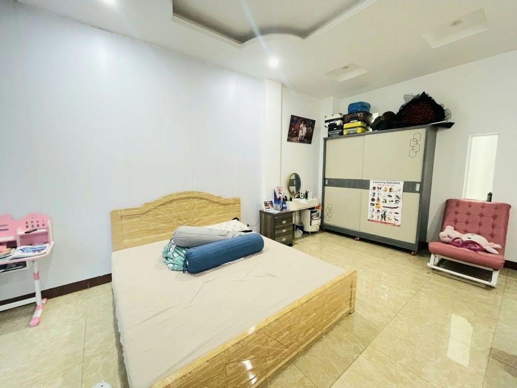 MẶT TIỀN CITYLAND PHAN VĂN TRỊ - 90M² - 4 TẦNG - NHÀ ĐẸP KINH DOANH VIP - 19.3 TỶ TL   Bán nhà Gò Vấp, mặt tiền khu Cityland Center Hills, vị trí siêu đẹp, vỉa hè 5m, thuận tiện kinh doanh.   Kết cấu: 1 trệt 3 lầu, ban