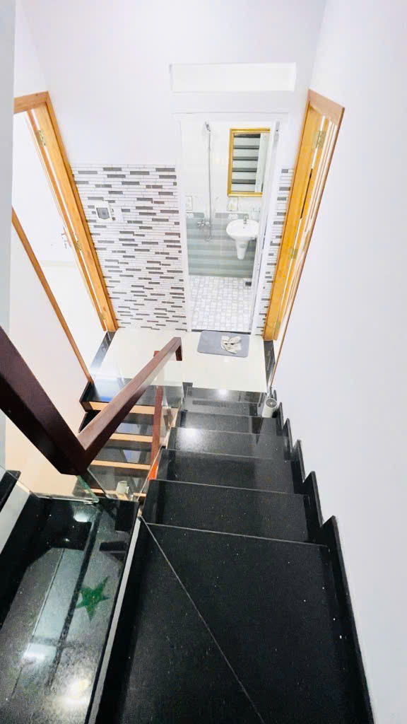 [CỰC HÓT] Nhà 5 tầng đẹp - Phạm Văn Chiêu - P.14 - Đường 6m oto ngủ nhà - 5PN/3WC - 5.7 Tỷ