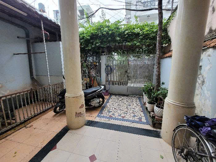 [CỰC HOT]Nhà 3 tầng đẹp - 6x15.5m(100m2) - Ô TÔ ngủ nhà - Lê Văn Thọ, P. 9 - Giá chỉ 8.6 tỷ