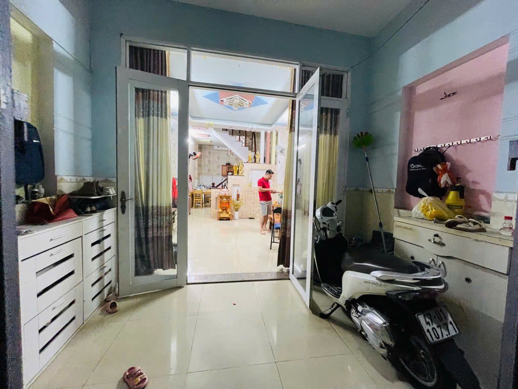 Nhà 2 Tầng, Bùi Quang Là, P.12, 4X12,5, Hẻm 4m, giá chỉ 4,4 Tỷ (TL)