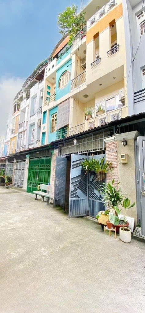 Nhà 3 tầng đẹp - Lê Đức Thọ, P.16 - 4x12.5m(51m2) - Oto đậu trước nhà - Giá chỉ 6.4 tỷ