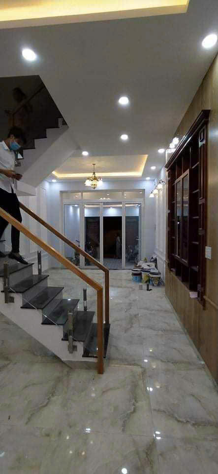 Nhà 3 tầng đẹp - Lê Đức Thọ, P.16 - 4x12.5m(51m2) - Oto đậu trước nhà - Giá chỉ 6.4 tỷ