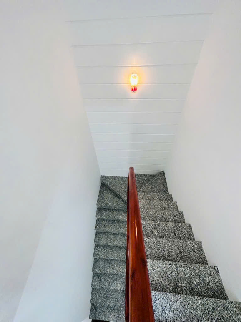 Nhà 3 tầng đẹp - Lê Văn Thọ - P.9 - 4.1x9m(37m2) - Hẻm 4m - Giá chỉ 4.57 tỷ