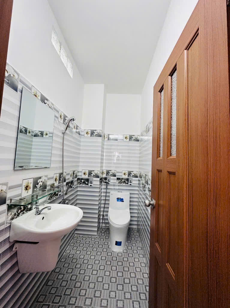 Nhà 3 tầng đẹp - Lê Văn Thọ - P.9 - 4.1x9m(37m2) - Hẻm 4m - Giá chỉ 4.57 tỷ