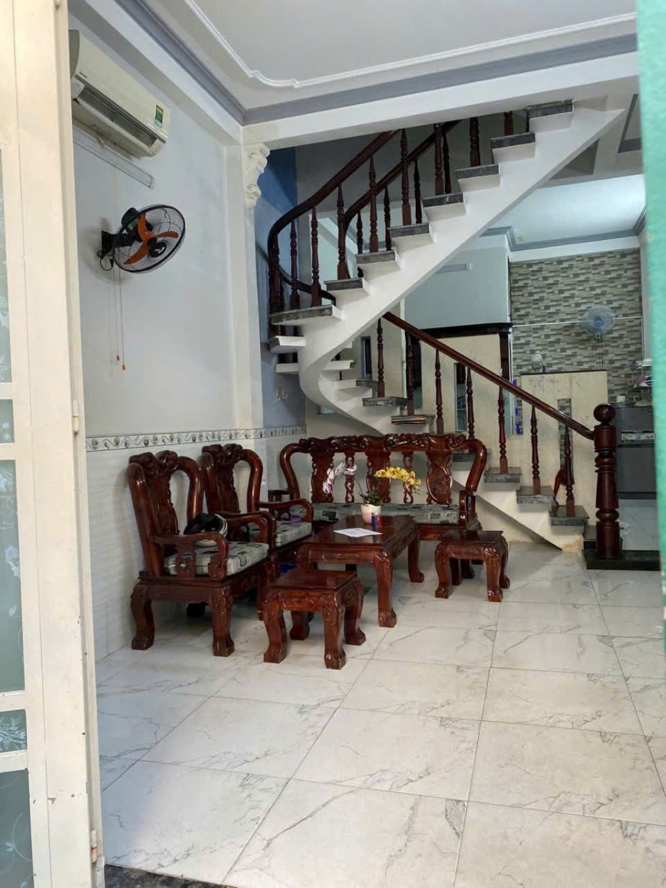 Nhà 3 tầng đẹp - Nguyễn Oanh, P. 17 - 4x10m(40m2) - 3PN/3WC - Hẻm 3m - Giá chỉ 4.7 tỷ