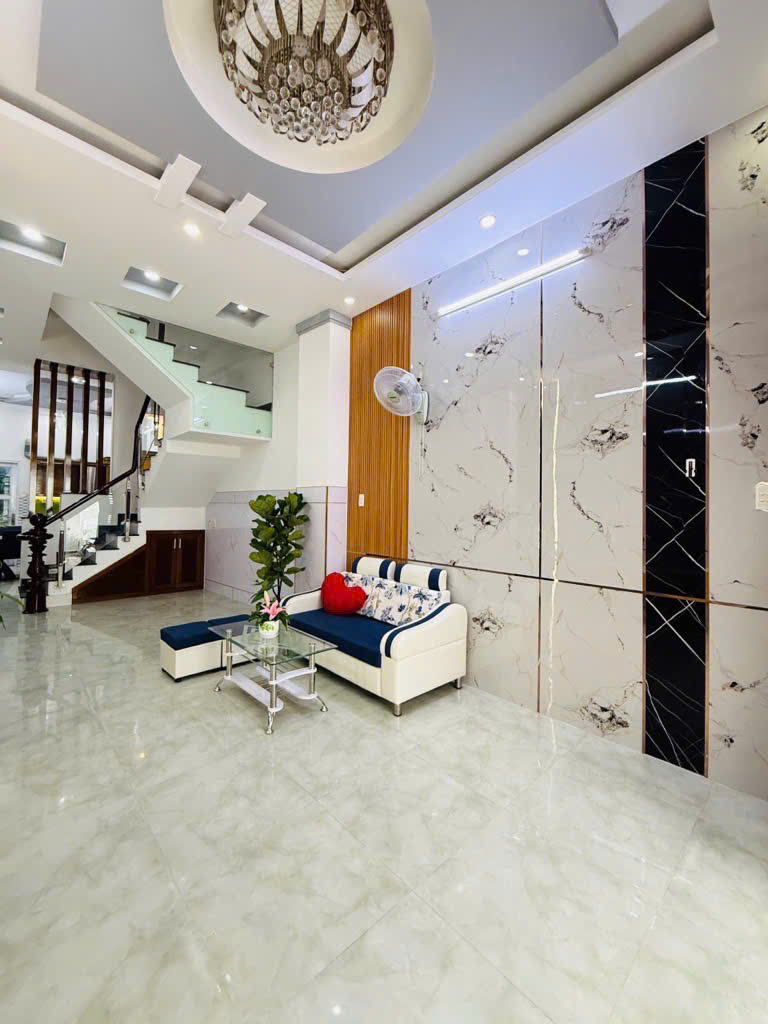 Nhà 4 tầng đẹp - Bùi Quang Là, P. 12 - 3.8x18m(48m2) - Hẻm ôtô thông - Giá chỉ 6.6 tỷ